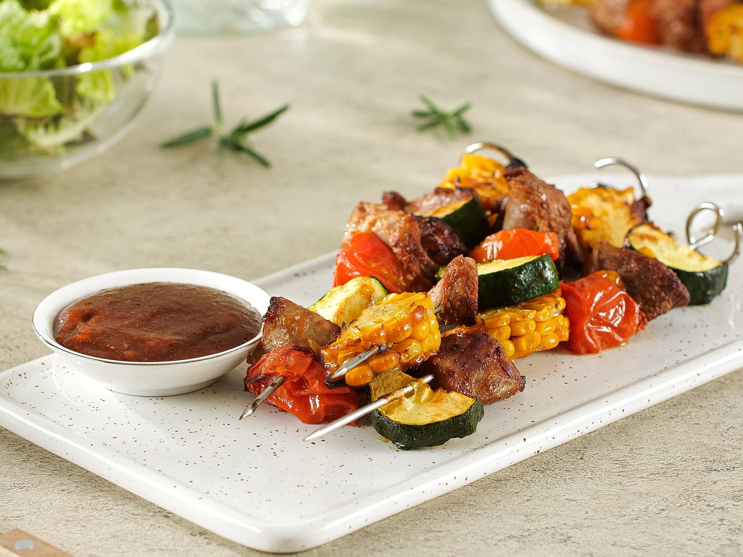 6 brochetas para preparar recetas especiales a la parrilla