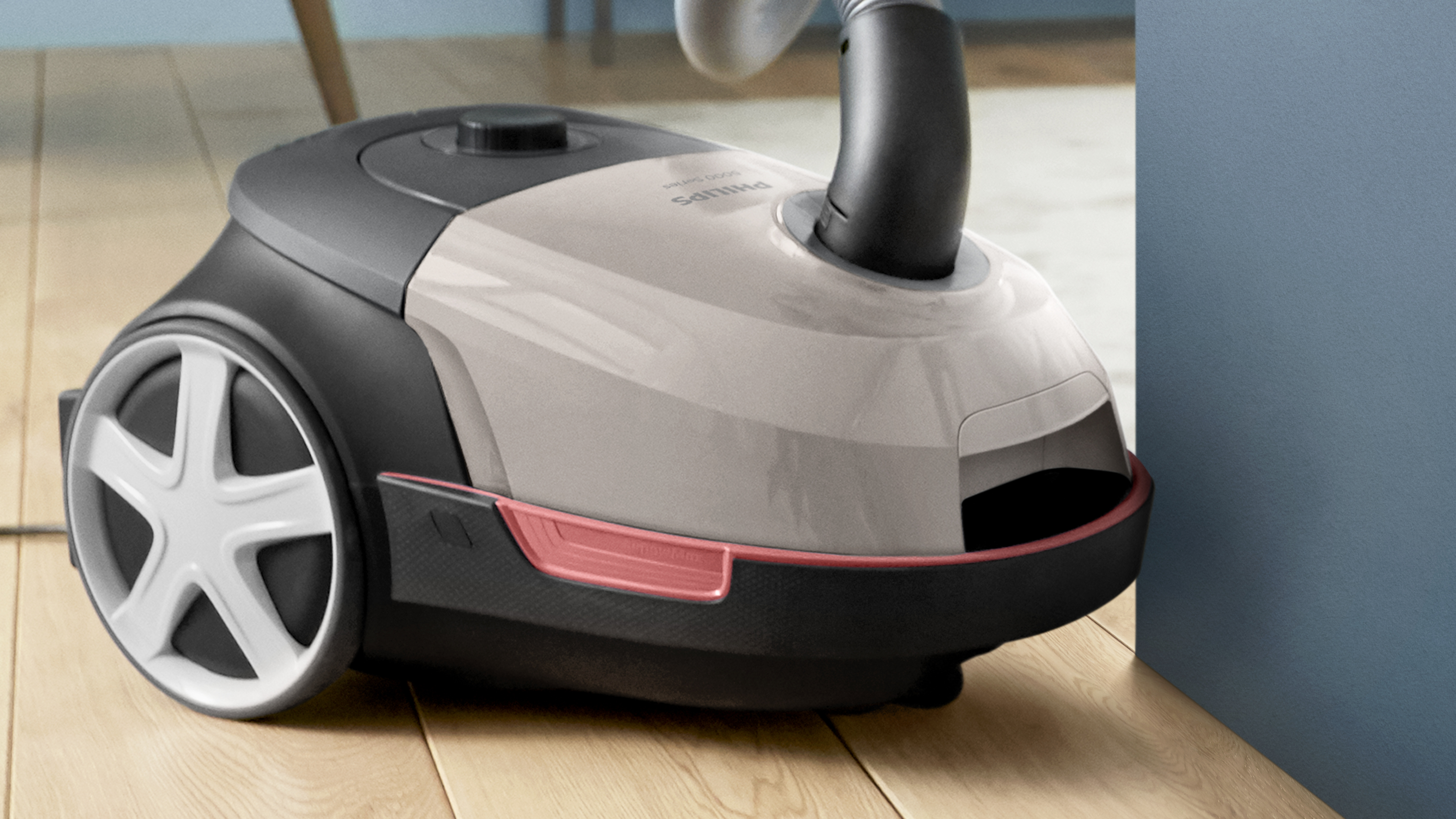 Мек предпазител и гумени колелца за защита на мебелите