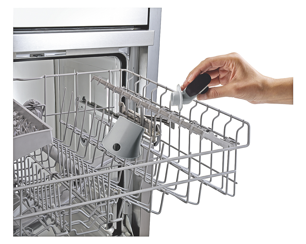 Irrotettava suutin, konepest&auml;v&auml;