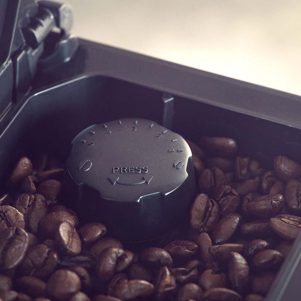 Passen Sie die F&uuml;llmenge individuell an, und w&auml;hlen Sie aus 2&nbsp;Aromast&auml;rken und 5&nbsp;Mahlgradeinstellungen